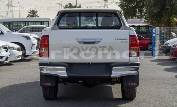 Buy Import Toyota Hilux White Car in Import - Dubai in Great Comore Buy Import Toyota Hilux White Car in Import - Dubai in Great Comore