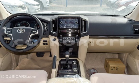 Buy Import Toyota Land Cruiser Other Car in Import - Dubai in Great Comore Buy Import Toyota Land Cruiser Other Car in Import - Dubai in Great Comore