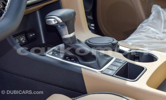 Buy Import Kia Sportage Other Car in Import - Dubai in Great Comore Buy Import Kia Sportage Other Car in Import - Dubai in Great Comore