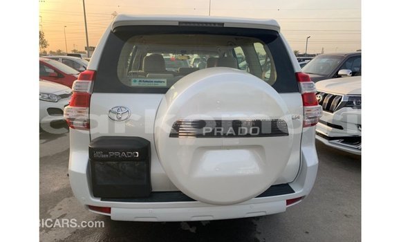 Acheter Import Voiture Toyota Prado Blanc à Import - Dubai, Grande Comore Acheter Import Voiture Toyota Prado Blanc à Import - Dubai, Grande Comore