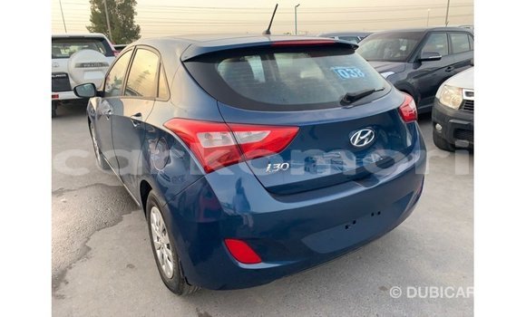Acheter Import Voiture Hyundai i30 Bleu à Import - Dubai, Grande Comore Acheter Import Voiture Hyundai i30 Bleu à Import - Dubai, Grande Comore