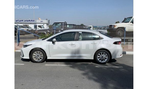 Buy Import Toyota Corolla White Car in Import - Dubai in Great Comore Buy Import Toyota Corolla White Car in Import - Dubai in Great Comore