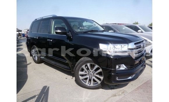 Acheter Import Voiture Toyota Land Cruiser Noir à Import - Dubai, Grande Comore Acheter Import Voiture Toyota Land Cruiser Noir à Import - Dubai, Grande Comore