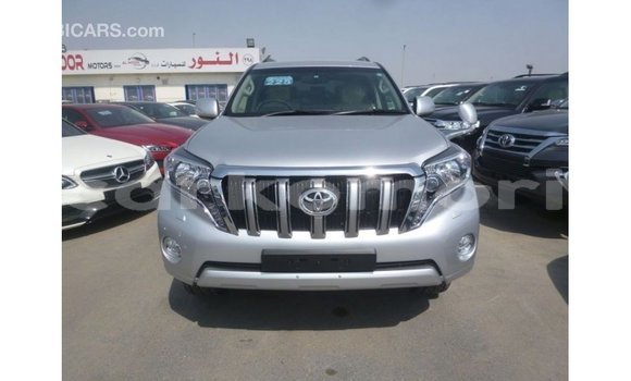 Acheter Import Voiture Toyota Prado Autre à Import - Dubai, Grande Comore Acheter Import Voiture Toyota Prado Autre à Import - Dubai, Grande Comore