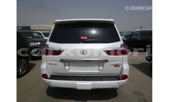 Acheter Import Voiture Lexus LX Blanc à Import - Dubai, Grande Comore Acheter Import Voiture Lexus LX Blanc à Import - Dubai, Grande Comore
