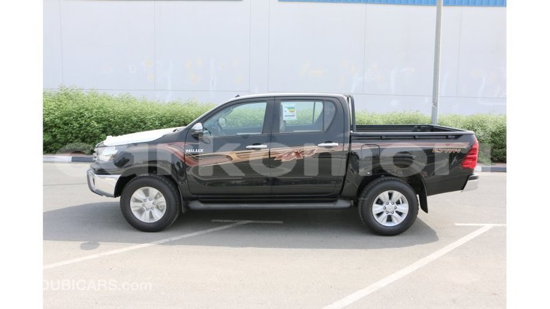 Big with watermark toyota hilux great comore import dubai 2031