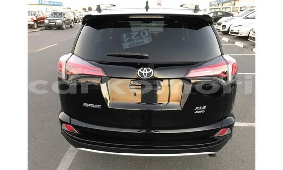 Acheter Import Voiture Toyota RAV4 Noir à Import - Dubai, Grande Comore Acheter Import Voiture Toyota RAV4 Noir à Import - Dubai, Grande Comore