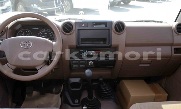 Buy Import Toyota Land Cruiser Beige Car in Import - Dubai in Great Comore Buy Import Toyota Land Cruiser Beige Car in Import - Dubai in Great Comore