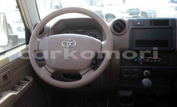 Buy Import Toyota Land Cruiser Beige Car in Import - Dubai in Great Comore Buy Import Toyota Land Cruiser Beige Car in Import - Dubai in Great Comore