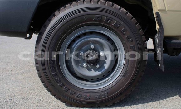 Buy Import Toyota Land Cruiser Beige Car in Import - Dubai in Great Comore Buy Import Toyota Land Cruiser Beige Car in Import - Dubai in Great Comore