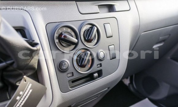 Acheter Import Voiture Nissan Urvan Blanc à Import - Dubai, Grande Comore Acheter Import Voiture Nissan Urvan Blanc à Import - Dubai, Grande Comore