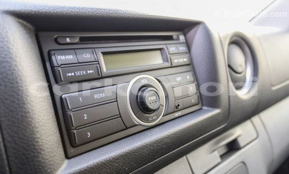 Acheter Import Voiture Nissan Urvan Blanc à Import - Dubai, Grande Comore Acheter Import Voiture Nissan Urvan Blanc à Import - Dubai, Grande Comore