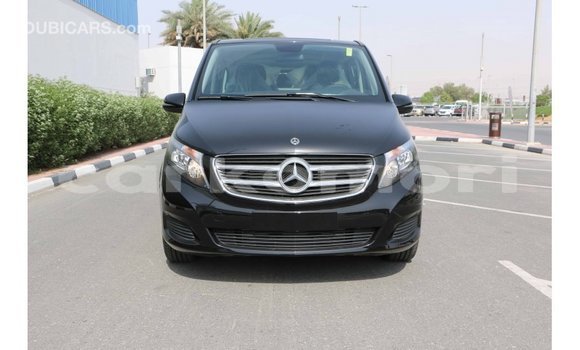Buy Import Mercedes-Benz 250 Black Car in Import - Dubai in Great Comore Buy Import Mercedes-Benz 250 Black Car in Import - Dubai in Great Comore
