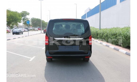 Buy Import Mercedes-Benz 250 Black Car in Import - Dubai in Great Comore Buy Import Mercedes-Benz 250 Black Car in Import - Dubai in Great Comore