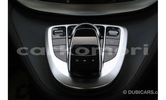 Buy Import Mercedes-Benz 250 Black Car in Import - Dubai in Great Comore Buy Import Mercedes-Benz 250 Black Car in Import - Dubai in Great Comore