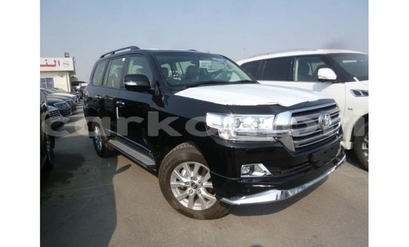 Acheter Import Voiture Toyota Land Cruiser Noir à Import - Dubai, Grande Comore Acheter Import Voiture Toyota Land Cruiser Noir à Import - Dubai, Grande Comore