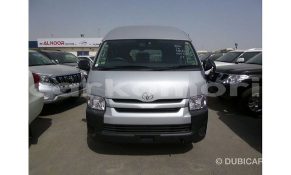 Acheter Import Voiture Toyota Hiace Autre à Import - Dubai, Grande Comore Acheter Import Voiture Toyota Hiace Autre à Import - Dubai, Grande Comore