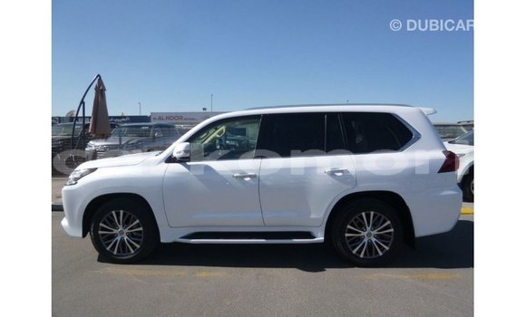 Buy Import Lexus LX White Car in Import - Dubai in Great Comore Buy Import Lexus LX White Car in Import - Dubai in Great Comore