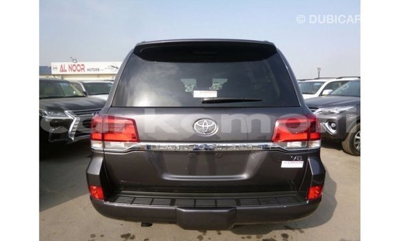 Acheter Import Voiture Toyota Land Cruiser Autre à Import - Dubai, Grande Comore Acheter Import Voiture Toyota Land Cruiser Autre à Import - Dubai, Grande Comore