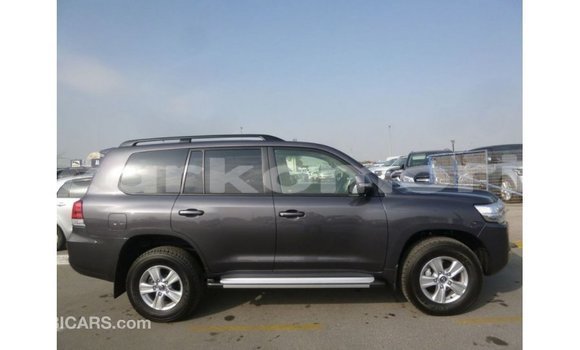 Acheter Import Voiture Toyota Land Cruiser Autre à Import - Dubai, Grande Comore Acheter Import Voiture Toyota Land Cruiser Autre à Import - Dubai, Grande Comore