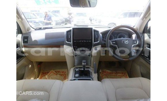 Buy Import Toyota Land Cruiser Black Car in Import - Dubai in Great Comore Buy Import Toyota Land Cruiser Black Car in Import - Dubai in Great Comore