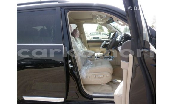 Buy Import Toyota Land Cruiser Black Car in Import - Dubai in Great Comore Buy Import Toyota Land Cruiser Black Car in Import - Dubai in Great Comore