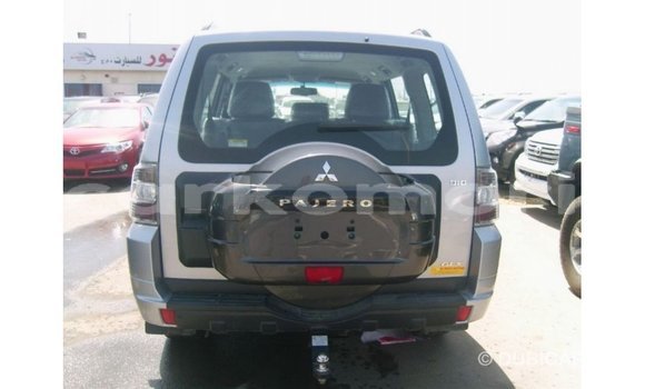 Acheter Import Voiture Mitsubishi Pajero Autre à Import - Dubai, Grande Comore Acheter Import Voiture Mitsubishi Pajero Autre à Import - Dubai, Grande Comore