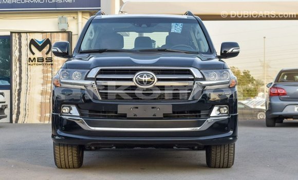 Buy Import Toyota Land Cruiser Black Car in Import - Dubai in Great Comore Buy Import Toyota Land Cruiser Black Car in Import - Dubai in Great Comore