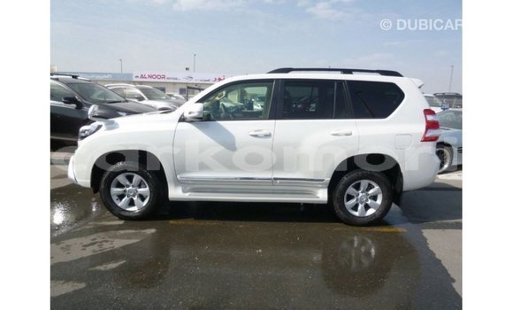 Buy Import Toyota Prado White Car in Import - Dubai in Great Comore Buy Import Toyota Prado White Car in Import - Dubai in Great Comore