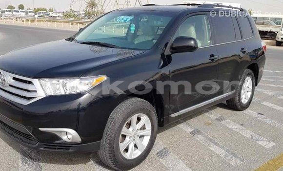 Acheter Import Voiture Toyota Highlander Noir à Import - Dubai, Grande Comore Acheter Import Voiture Toyota Highlander Noir à Import - Dubai, Grande Comore