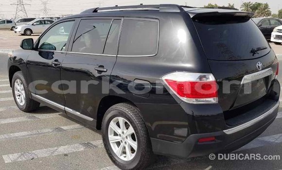 Acheter Import Voiture Toyota Highlander Noir à Import - Dubai, Grande Comore Acheter Import Voiture Toyota Highlander Noir à Import - Dubai, Grande Comore