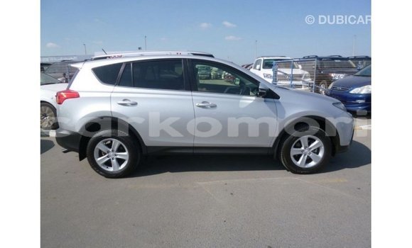 Acheter Import Voiture Toyota 4Runner Autre à Import - Dubai, Grande Comore Acheter Import Voiture Toyota 4Runner Autre à Import - Dubai, Grande Comore