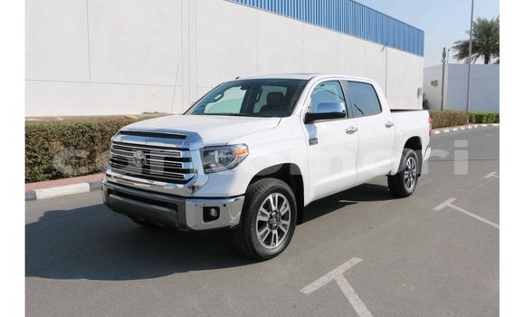 Buy Import Toyota Tundra White Car in Import - Dubai in Great Comore Buy Import Toyota Tundra White Car in Import - Dubai in Great Comore