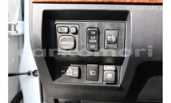 Buy Import Toyota Tundra White Car in Import - Dubai in Great Comore Buy Import Toyota Tundra White Car in Import - Dubai in Great Comore