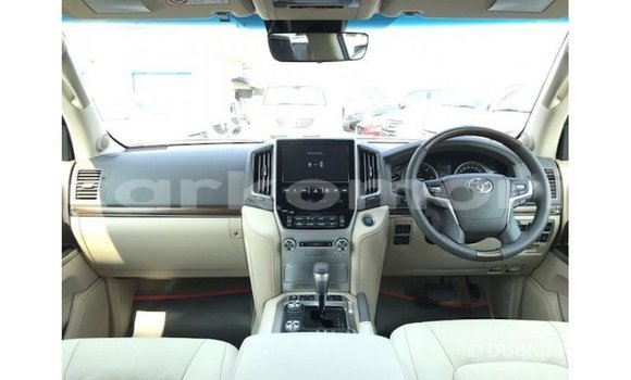 Buy Import Toyota Land Cruiser Black Car in Import - Dubai in Great Comore Buy Import Toyota Land Cruiser Black Car in Import - Dubai in Great Comore