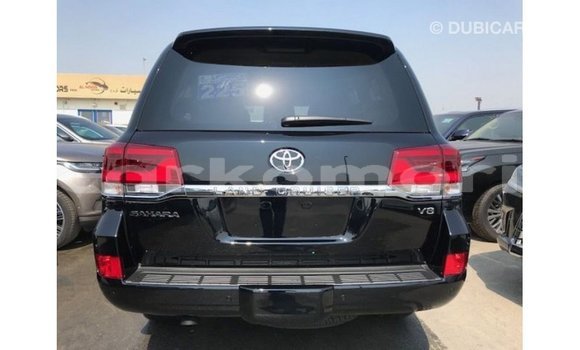 Buy Import Toyota Land Cruiser Black Car in Import - Dubai in Great Comore Buy Import Toyota Land Cruiser Black Car in Import - Dubai in Great Comore