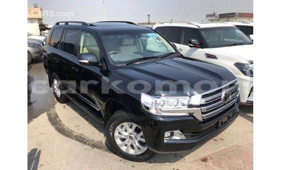 Buy Import Toyota Land Cruiser Black Car in Import - Dubai in Great Comore Buy Import Toyota Land Cruiser Black Car in Import - Dubai in Great Comore