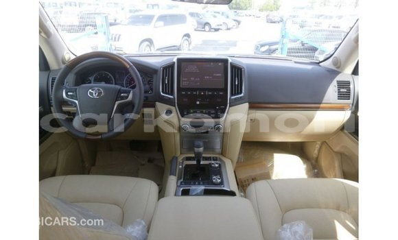 Acheter Import Voiture Toyota Land Cruiser Autre à Import - Dubai, Grande Comore Acheter Import Voiture Toyota Land Cruiser Autre à Import - Dubai, Grande Comore
