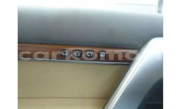 Acheter Import Voiture Toyota Land Cruiser Autre à Import - Dubai, Grande Comore Acheter Import Voiture Toyota Land Cruiser Autre à Import - Dubai, Grande Comore
