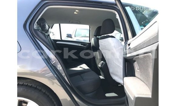 Acheter Import Voiture Volkswagen Golf Autre à Import - Dubai, Grande Comore Acheter Import Voiture Volkswagen Golf Autre à Import - Dubai, Grande Comore