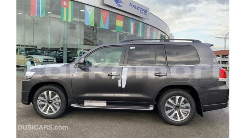 Big with watermark toyota land cruiser grande comore import dubai 2079