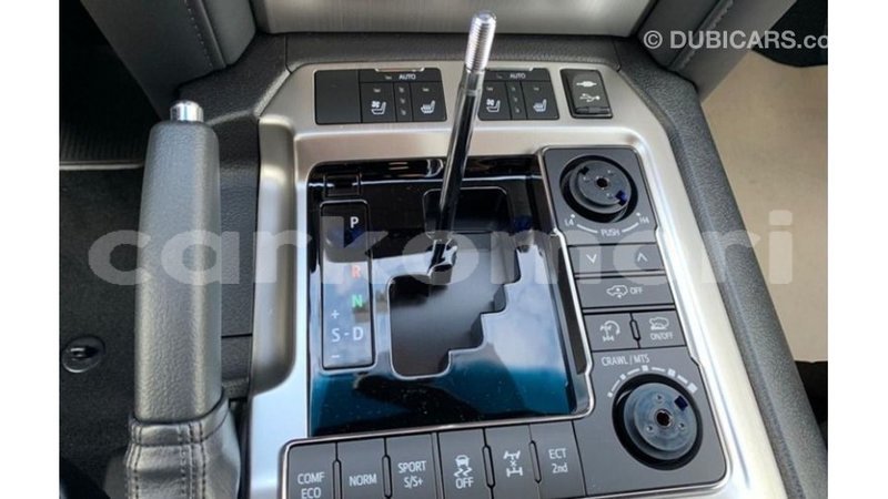 Big with watermark toyota land cruiser great comore import dubai 2079