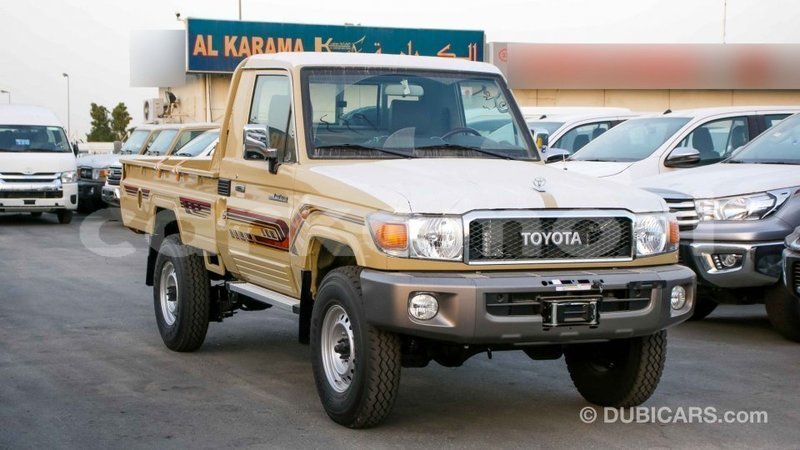 Big with watermark toyota land cruiser grande comore import dubai 2080