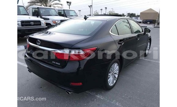 Acheter Import Voiture Lexus ES Noir à Import - Dubai, Grande Comore Acheter Import Voiture Lexus ES Noir à Import - Dubai, Grande Comore