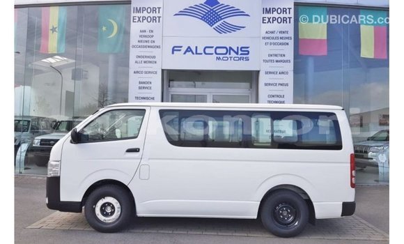 Buy Import Toyota Hiace White Car in Import - Dubai in Great Comore Buy Import Toyota Hiace White Car in Import - Dubai in Great Comore