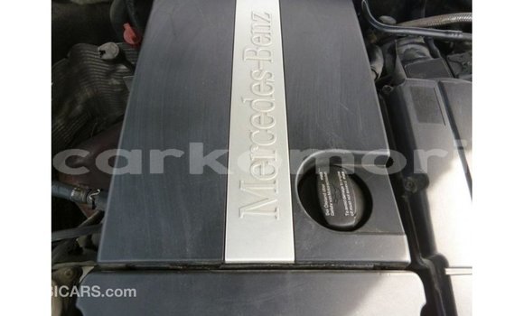 Buy Import Mercedes-Benz 190 Blue Car in Import - Dubai in Great Comore Buy Import Mercedes-Benz 190 Blue Car in Import - Dubai in Great Comore