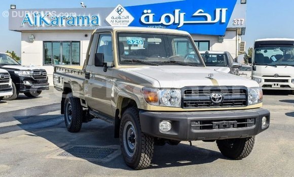 Buy Import Toyota Land Cruiser Beige Car in Import - Dubai in Great Comore Buy Import Toyota Land Cruiser Beige Car in Import - Dubai in Great Comore
