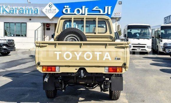 Buy Import Toyota Land Cruiser Beige Car in Import - Dubai in Great Comore Buy Import Toyota Land Cruiser Beige Car in Import - Dubai in Great Comore