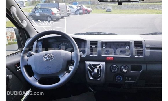 Buy Import Toyota Hiace White Car in Import - Dubai in Great Comore Buy Import Toyota Hiace White Car in Import - Dubai in Great Comore