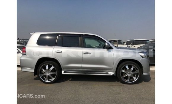 Buy Import Toyota Land Cruiser Other Car in Import - Dubai in Great Comore Buy Import Toyota Land Cruiser Other Car in Import - Dubai in Great Comore